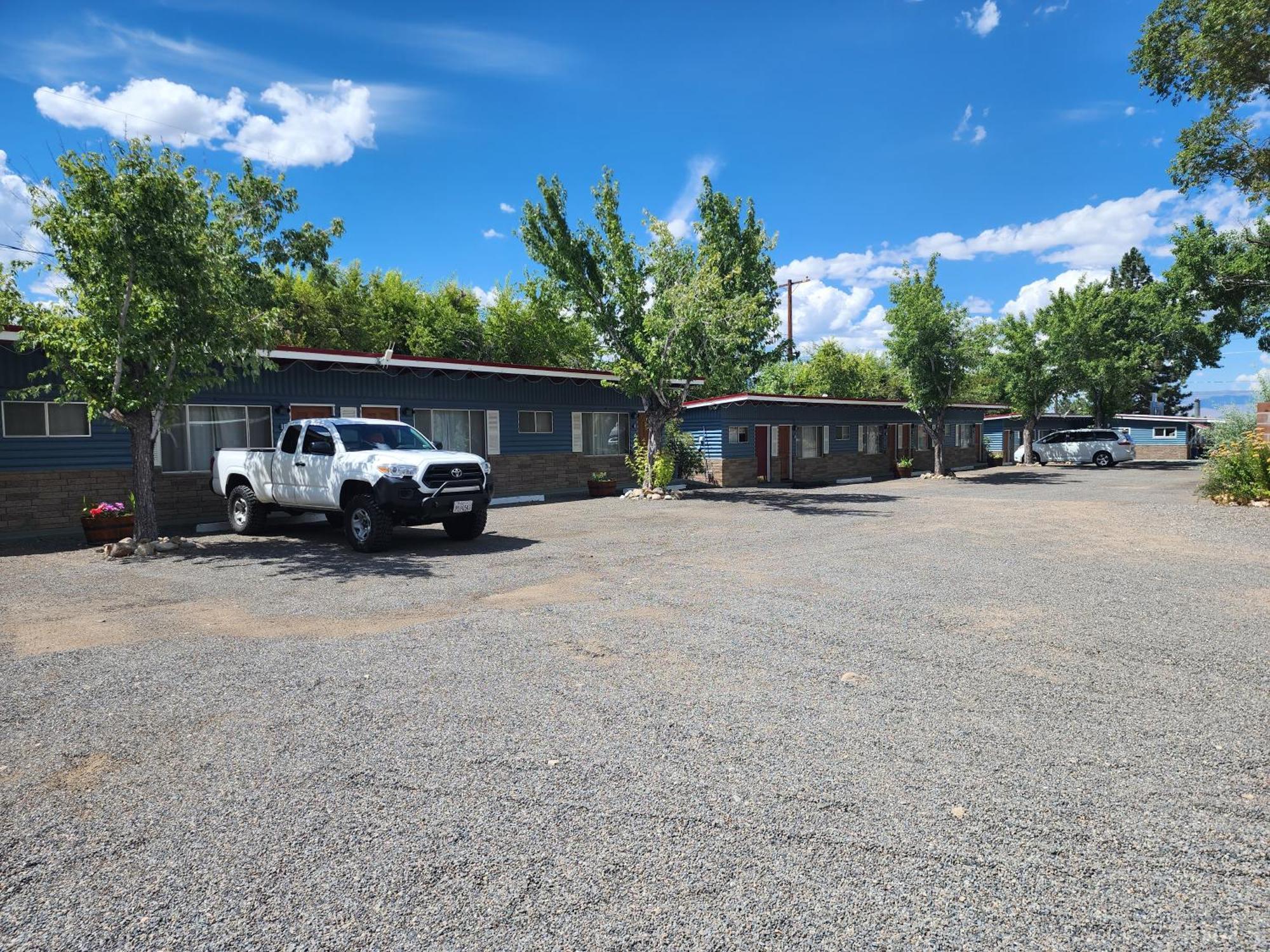 Toiyabe Motel Walker Zewnętrze zdjęcie