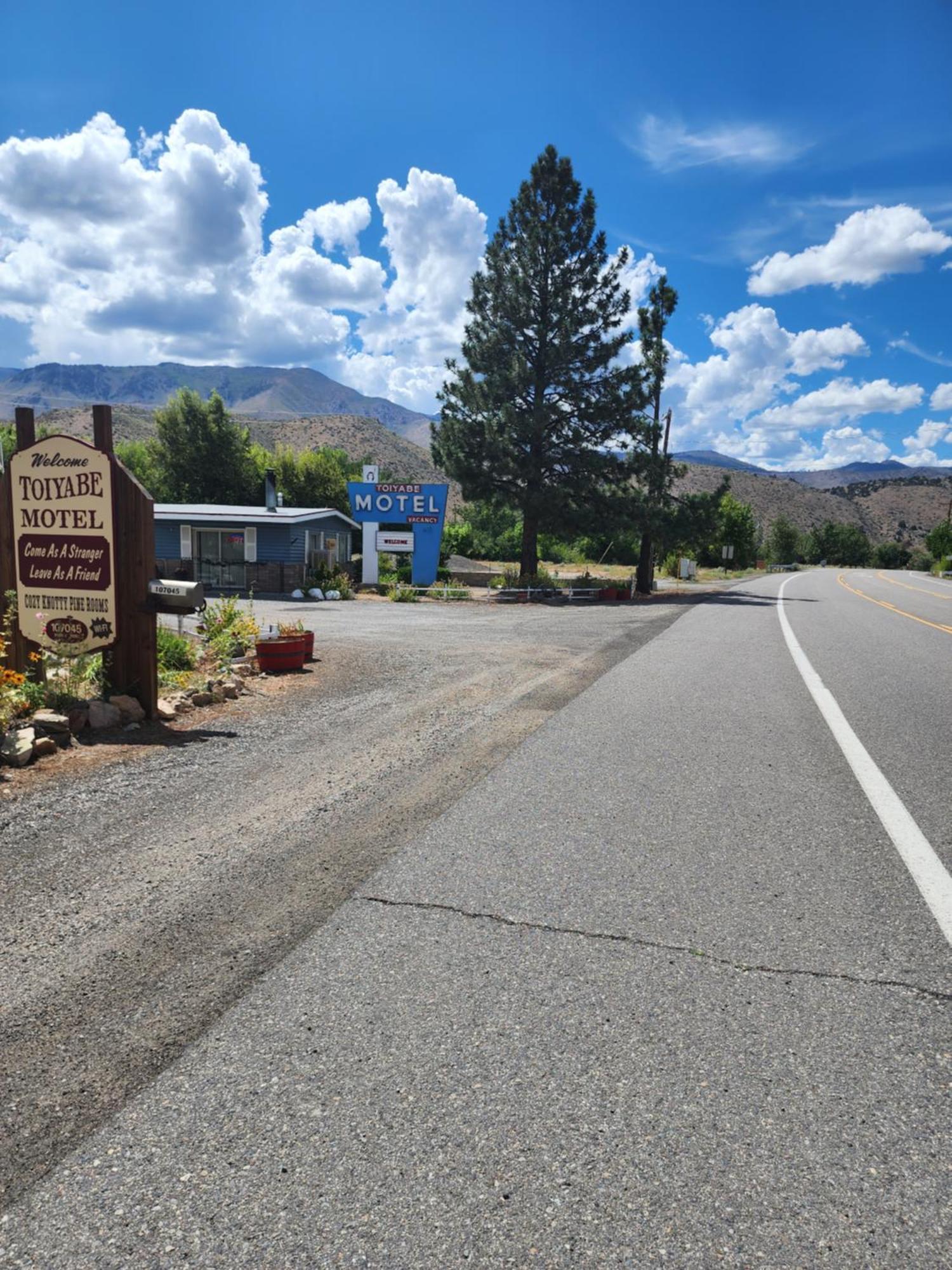 Toiyabe Motel Walker Zewnętrze zdjęcie