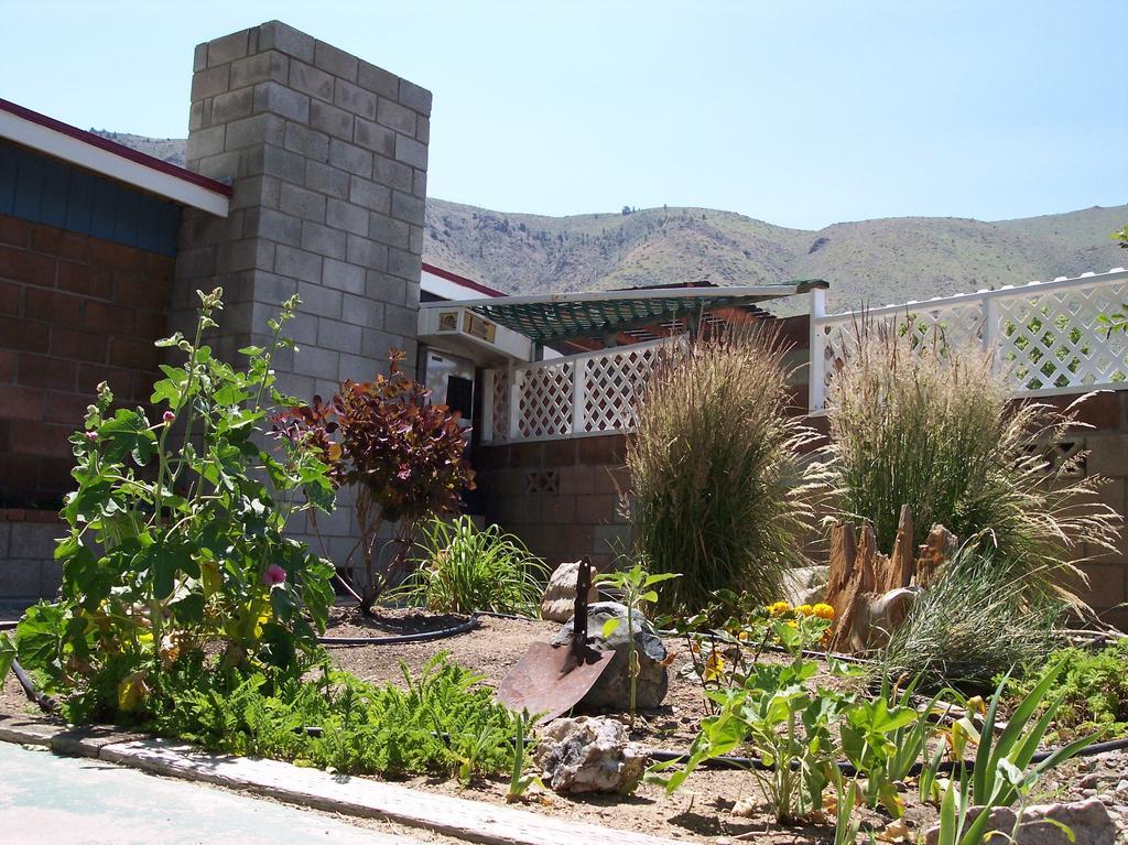 Toiyabe Motel Walker Zewnętrze zdjęcie
