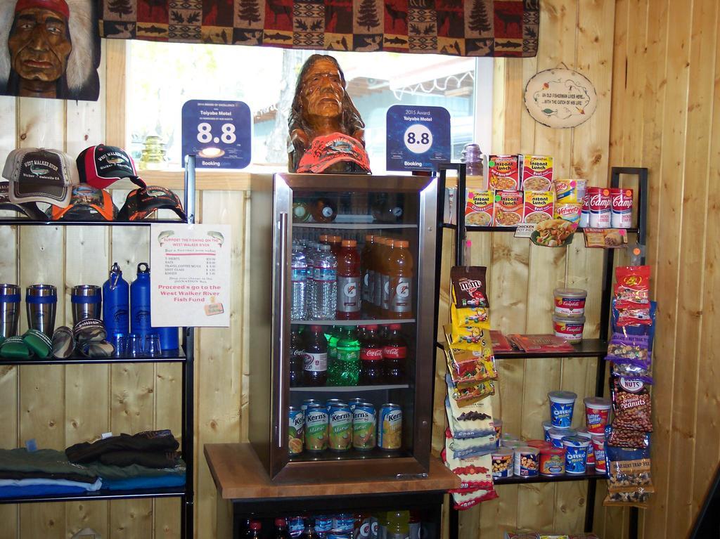 Toiyabe Motel Walker Zewnętrze zdjęcie