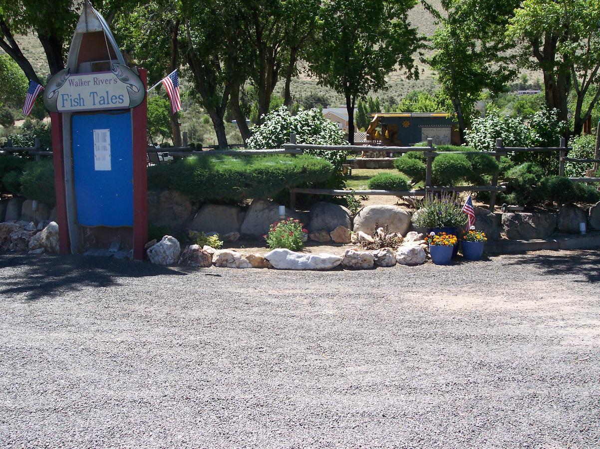 Toiyabe Motel Walker Zewnętrze zdjęcie